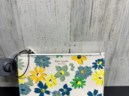 Wristlet By Kate Spade  Size: Small Hot on Sale