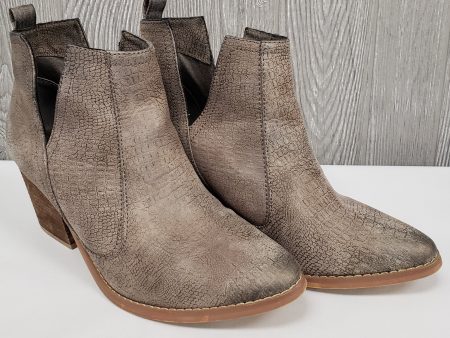 ANKLE BOOTS BY NOT RATED SIZE 9.5 Sale